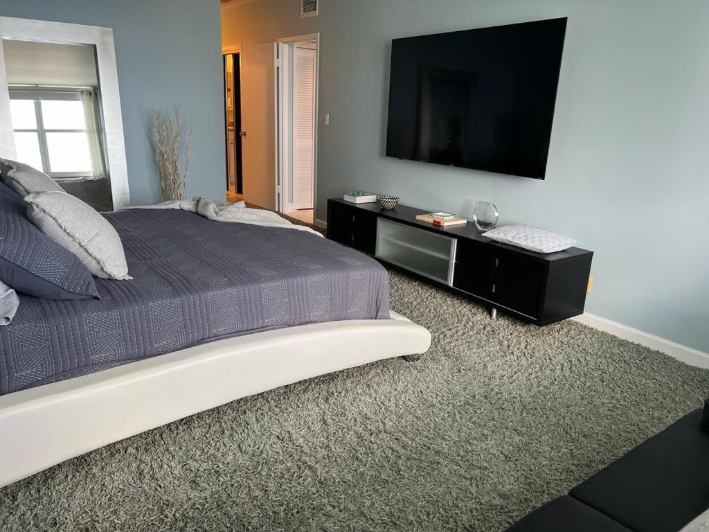 Penthouse Beach Front 1St Line, 2 Bedroom 2 Ba, New Decoration & Furnitures, Unobstructed View Of The Beautiful Atlantic, Free Parking Hollywood Exteriér fotografie