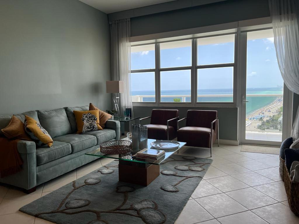 Penthouse Beach Front 1St Line, 2 Bedroom 2 Ba, New Decoration & Furnitures, Unobstructed View Of The Beautiful Atlantic, Free Parking Hollywood Exteriér fotografie